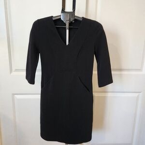 Boden Elegant Black V-Neck 3/4 Sleeve Shift Dress With Front Pockets